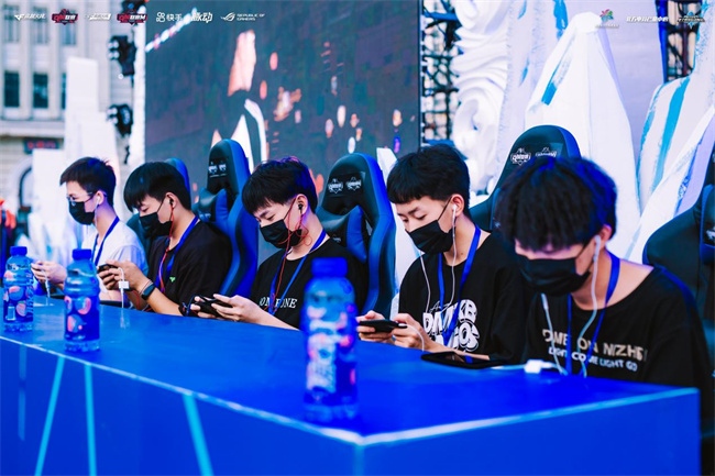 舞台发光 舞台发光