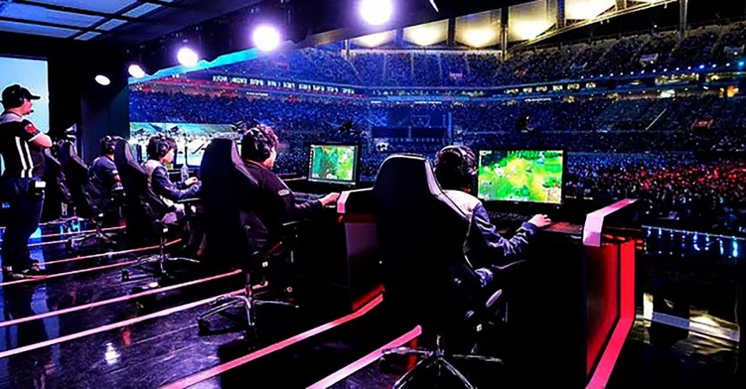 定期进行消 定期进行消