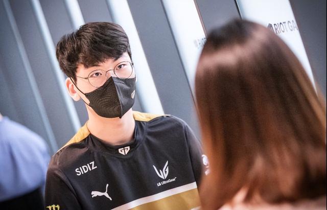 队顽强拼搏 队顽强拼搏