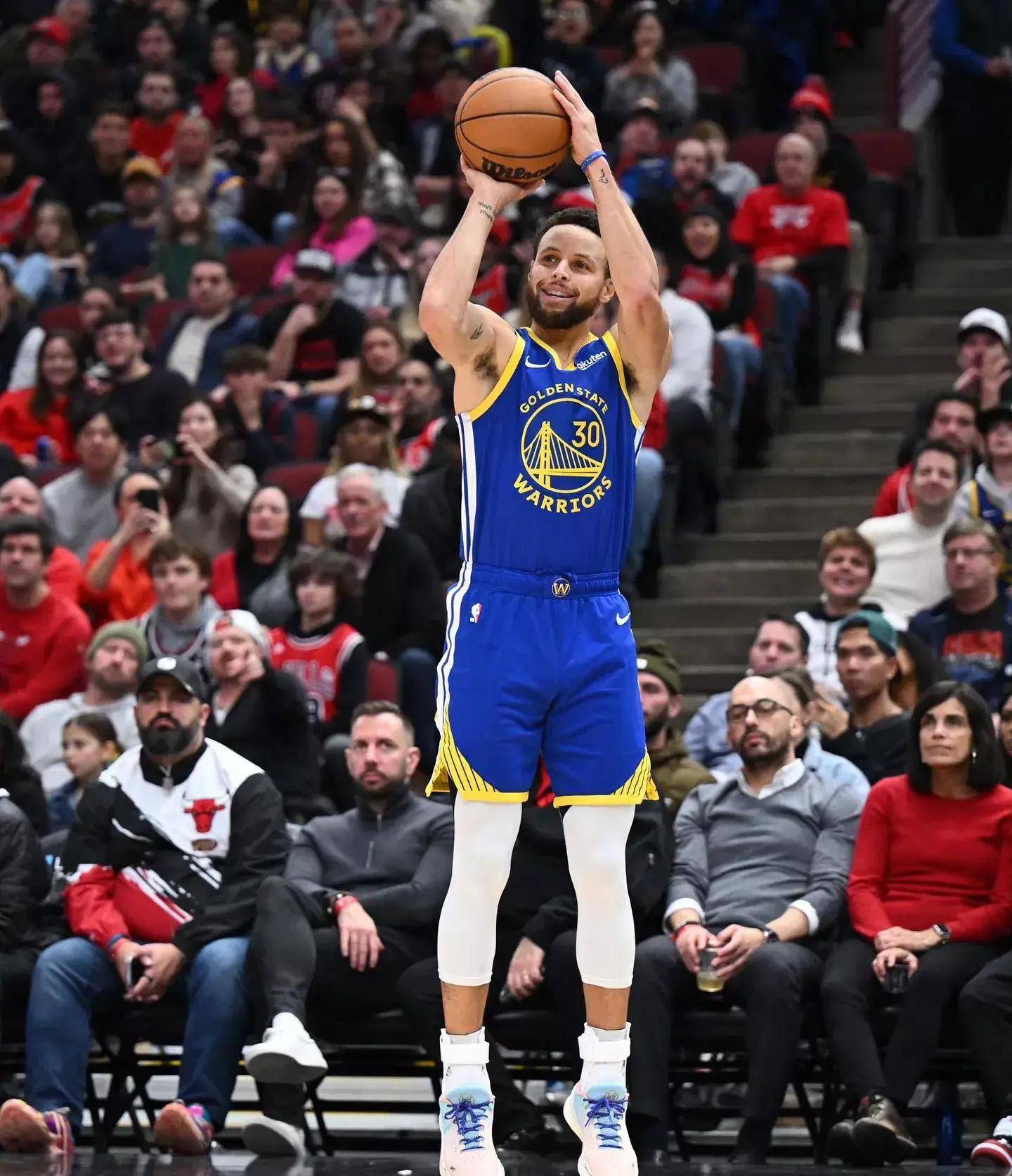 队顽强拼搏 队顽强拼搏